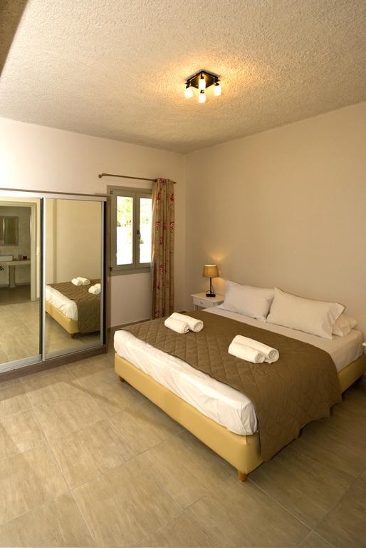 Alafouzos Studios & Apartments Камари Номер фото